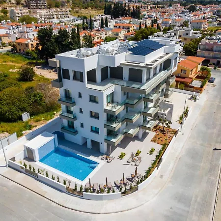 Apartament Adolina One Bedroom 203 By Ezoria Paphos