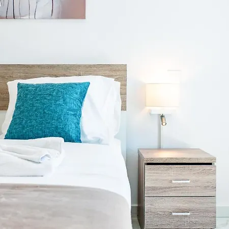Adolina One Bedroom 203 By Ezoria *